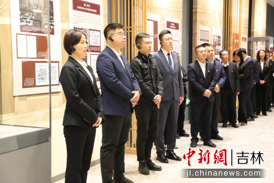 �c���ˆT�^չ�� �O��/�z