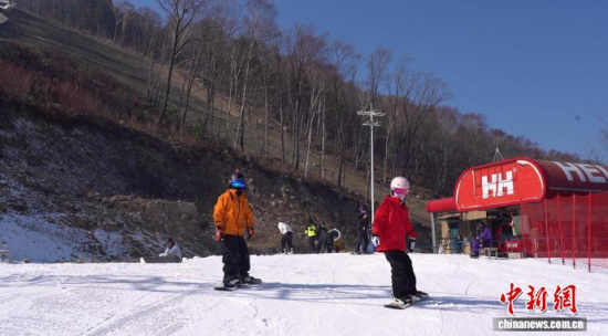 ��ѩ�ۺ����w򞡰�׻�������ʯ���� �z