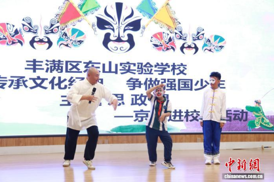 ʷ����(qu��n)(��һ)���ڽo�W(xu��)�������n��(�Y�ψD) �������S�M�^(q��)�|ɽ��(sh��)�(y��n)�W(xu��)У���D