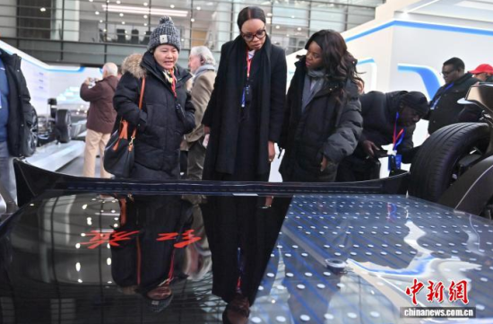 12��16���������L(zh��ng)��������F(tu��n)�ɆT���Ї�һ�����^�������� �z