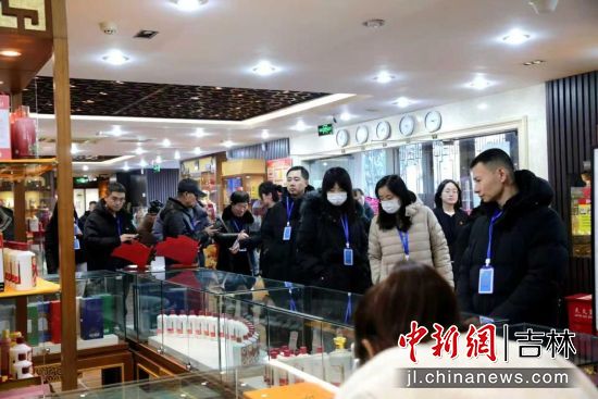 ���M�ߴ������M������ɫ���ֶY�w��^���ؿ�����H���w�������ʡ���M�߅f(xi��)��/���D