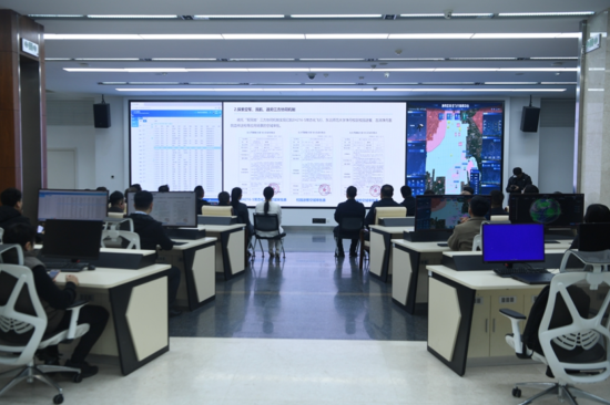 �������v�����@��I(y��)���˽�Ϳս�(j��ng)���l(f��)չ�����P������